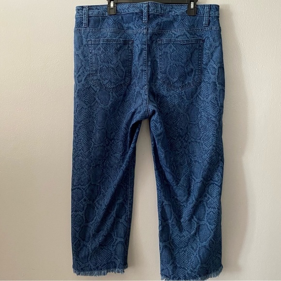 Michael Kors snake print denim jeans raw hem - Picture 4 of 11